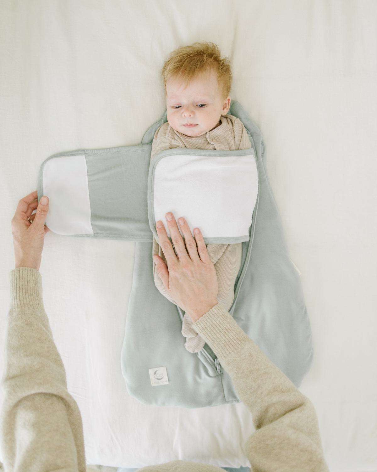 2-in-1 Bamboo Swaddle Sleeping Bag for Babies (0-6 Months)